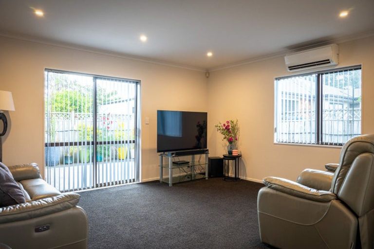 Photo of property in 1 Loader Place, Tawhero, Whanganui, 4501