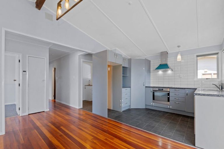 Photo of property in 33 Ward Avenue, Fenton Park, Rotorua, 3010