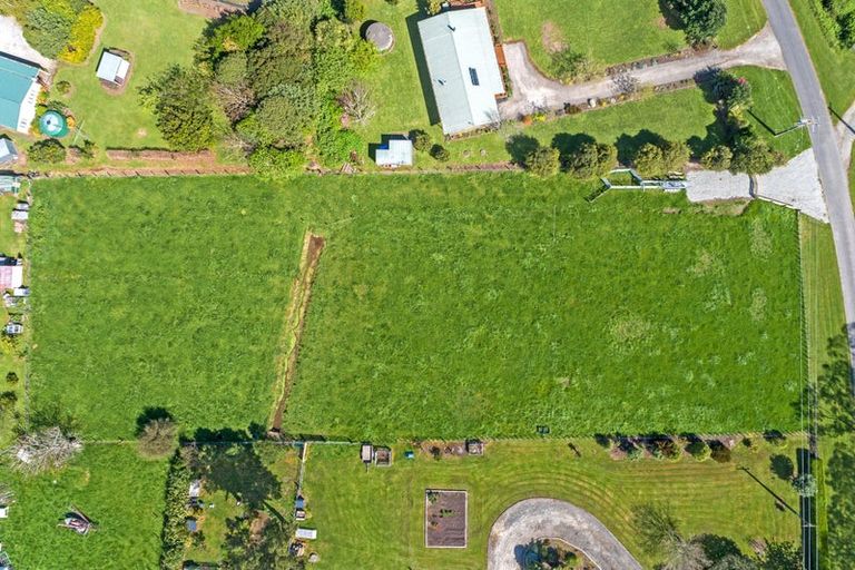 Photo of property in 80 Banks Street, Tolaga Bay, 4077