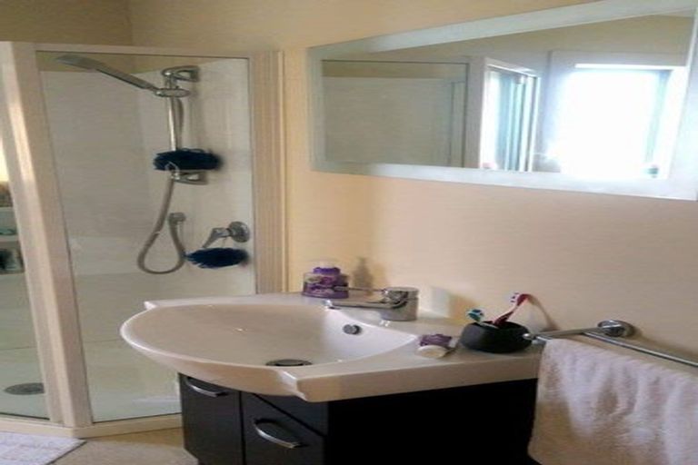 Photo of property in 66a Constable Street, Newtown, Wellington, 6021