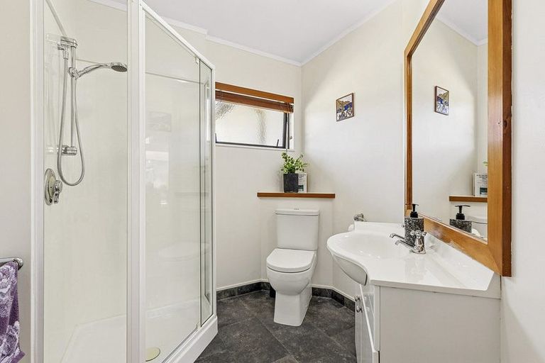 Photo of property in 6 Voyager Way, Whitby, Porirua, 5024