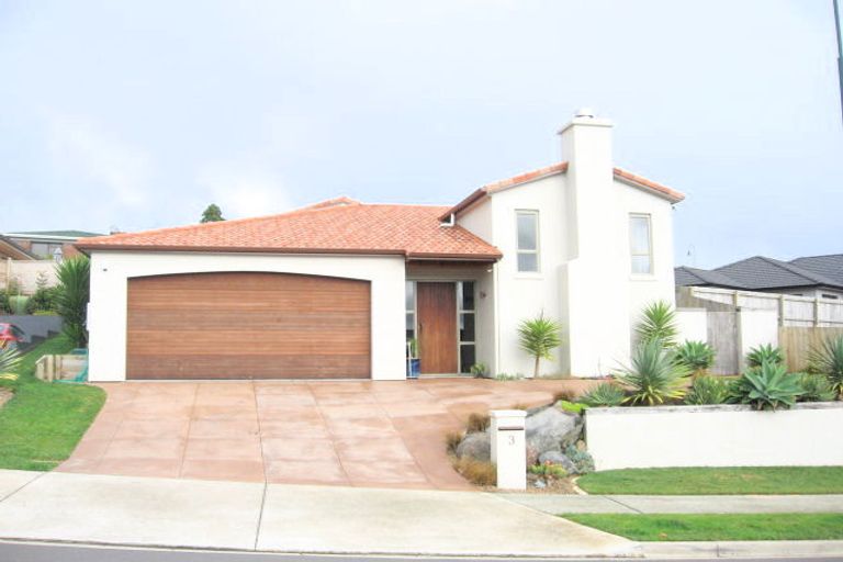 Photo of property in 3 Beirut Court, The Gardens, Auckland, 2105