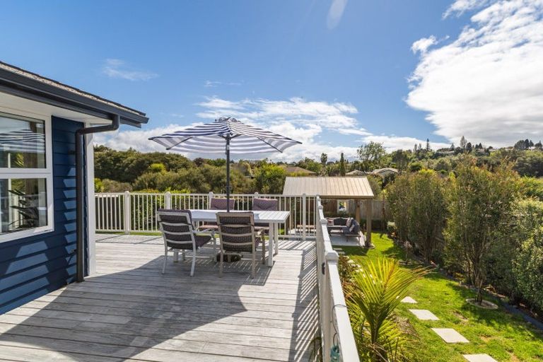 Photo of property in 27 Te Otinga Place, Pyes Pa, Tauranga, 3112