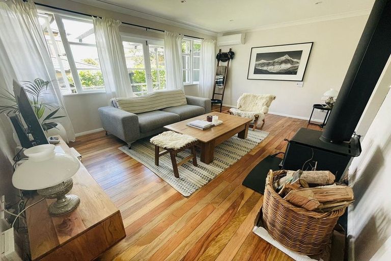 Photo of property in 6/331 Royal Road, Massey, Auckland, 0614