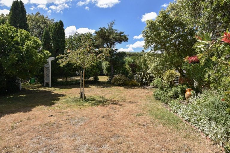 Photo of property in 90 Pembroke Street, Carterton, 5713