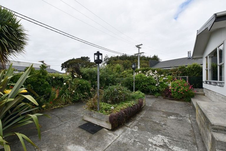 Photo of property in 1 Ferry Road, Tuatapere, 9620