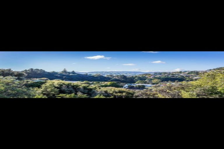 Photo of property in 9-11 Thimble Lane, Whitby, Porirua, 5024