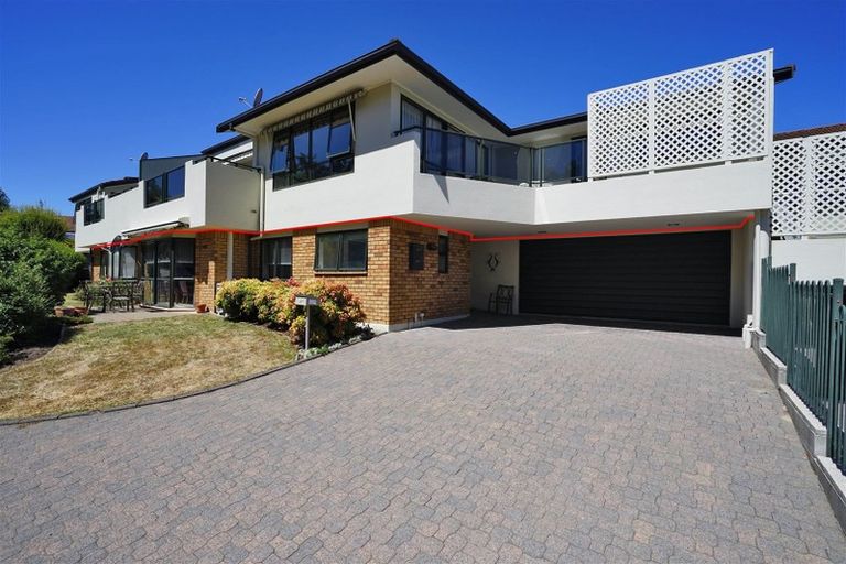 Photo of property in 69 Grosvenor Gardens, Flagstaff, Hamilton, 3210