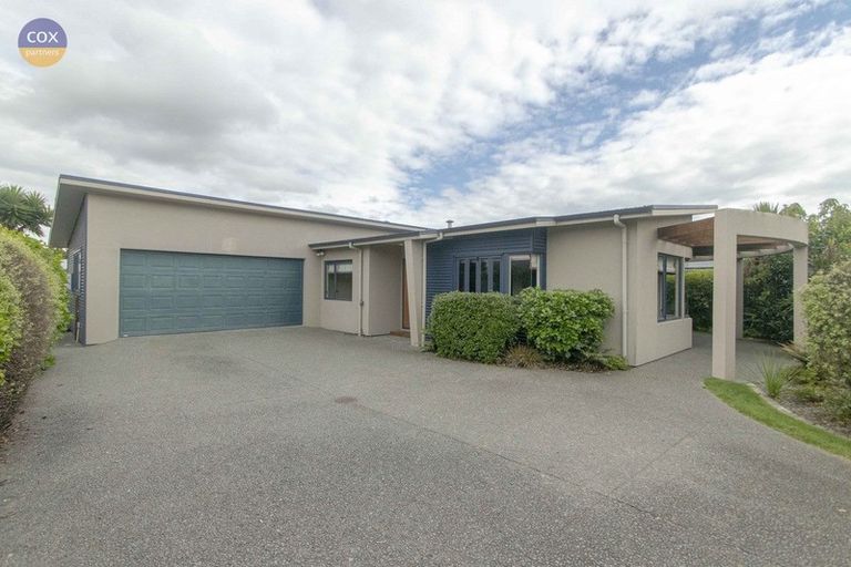Photo of property in 16a Burness Road, Greenmeadows, Napier, 4112
