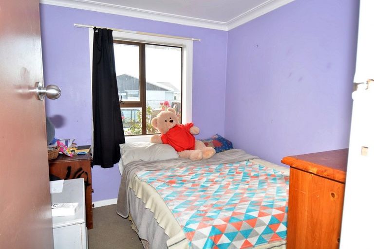 Photo of property in 16 Stirrat Street, Kingswell, Invercargill, 9812