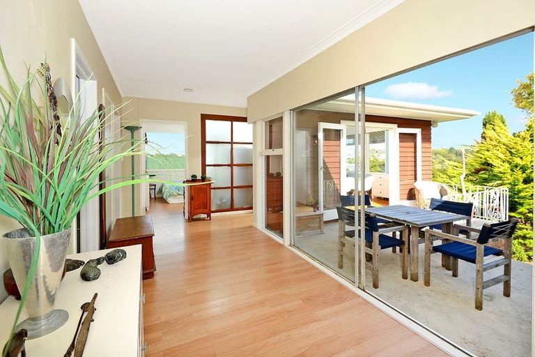 Photo of property in 75 Lake Road, Northcote, Auckland, 0627
