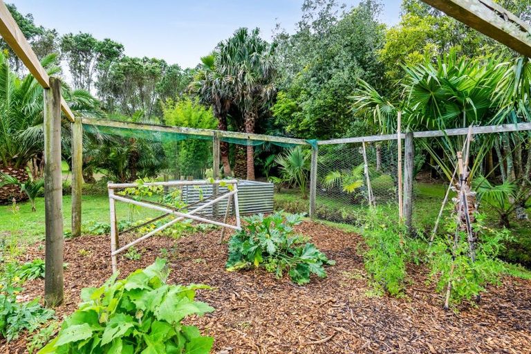 Photo of property in 6388a South Road, Pungarehu, 4685