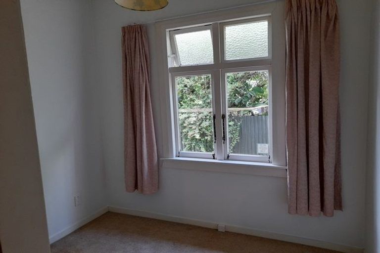 Photo of property in 42 Knowles Street, Terrace End, Palmerston North, 4410