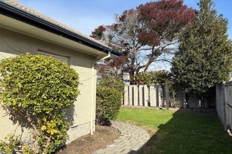 Photo of property in 8/23 Frederick Street, Waltham, Christchurch, 8011