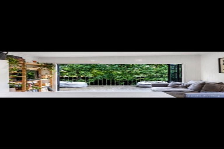 Photo of property in 16 Rossgrove Terrace, Mount Albert, Auckland, 1025