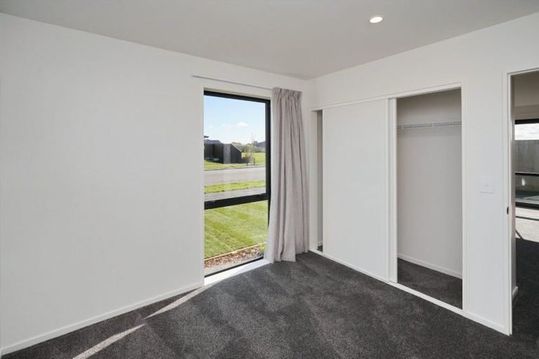 Photo of property in 16 Mabel Crescent, Halswell, Christchurch, 8025