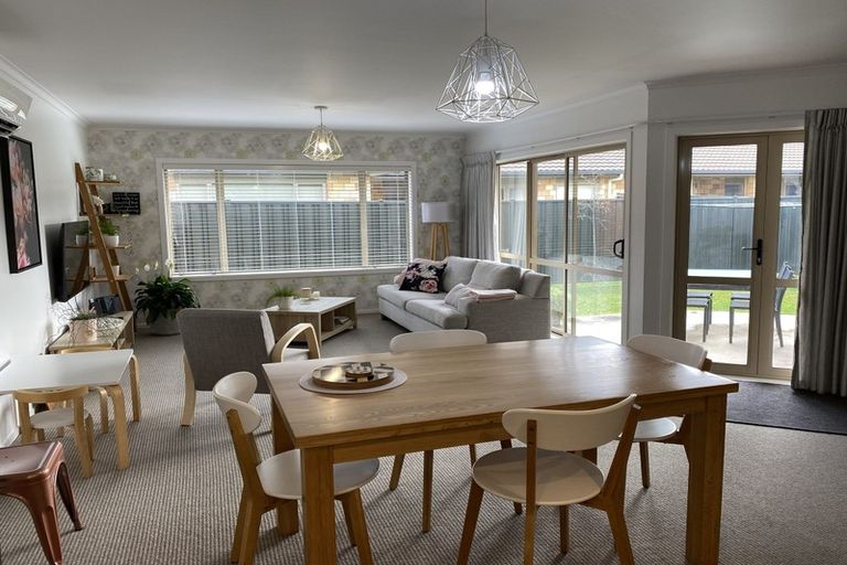 Photo of property in 18/64 Kawaha Point Road, Kawaha Point, Rotorua, 3010