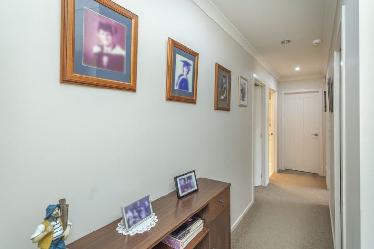 Photo of property in 14 Gilligan Close, College Estate, Whanganui, 4500