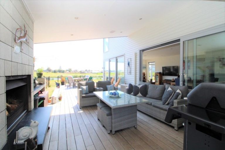 Photo of property in 159 Rangiora Crescent, Matarangi, Whitianga, 3592