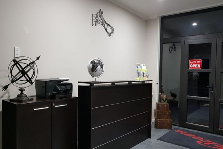 Photo of property in 71 Hokonui Drive, Gore, 9710