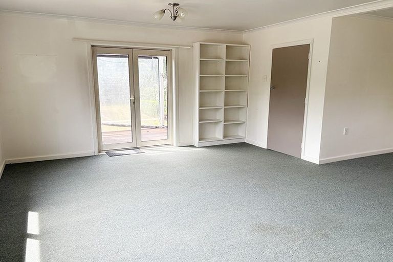 Photo of property in 102 Wairakei Road, Bryndwr, Christchurch, 8052