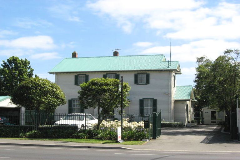 Photo of property in 256 Yaldhurst Road, Avonhead, Christchurch, 8042