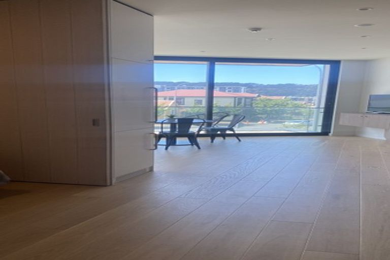 Photo of property in Sunset West, 110/251 Victoria Street, Wellington, 6011
