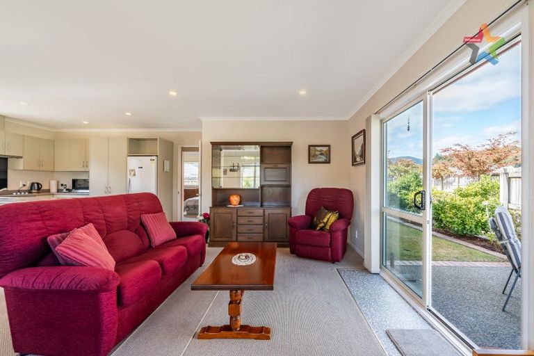 Photo of property in 37 Woodland Mews, Wainuiomata, Lower Hutt, 5014