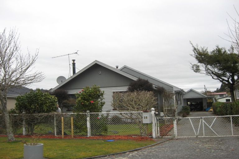 Photo of property in 64 Somerled Avenue, Dunollie, Runanga, 7803