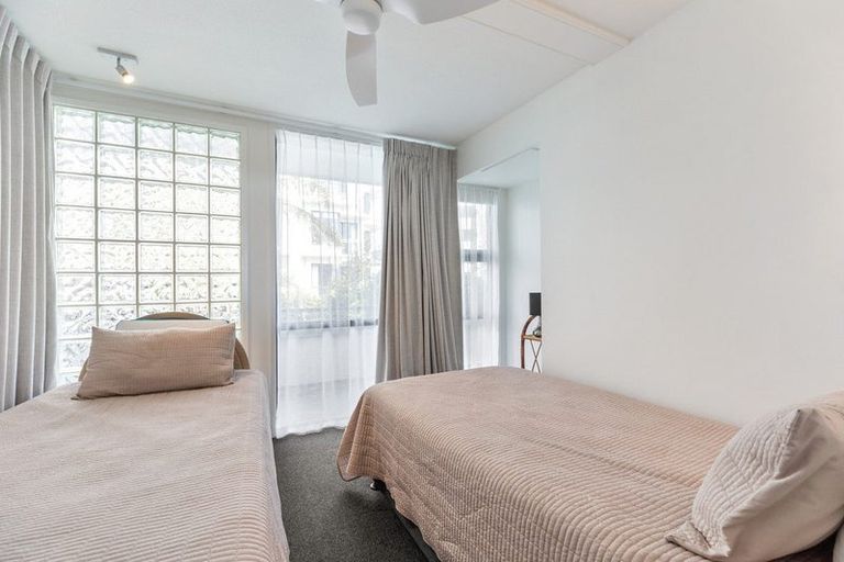 Photo of property in 4/10 Marine Parade, Mount Maunganui, 3116