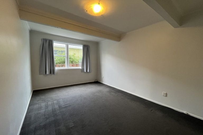 Photo of property in 43 Herald Street, Berhampore, Wellington, 6023