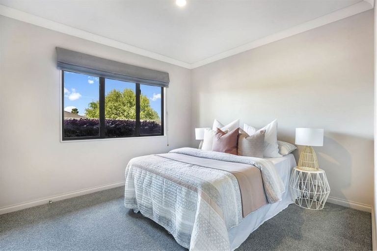 Photo of property in 16 Lockhart Place, Rototuna, Hamilton, 3210