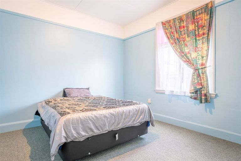 Photo of property in 17 George Street, Waimate, 7924