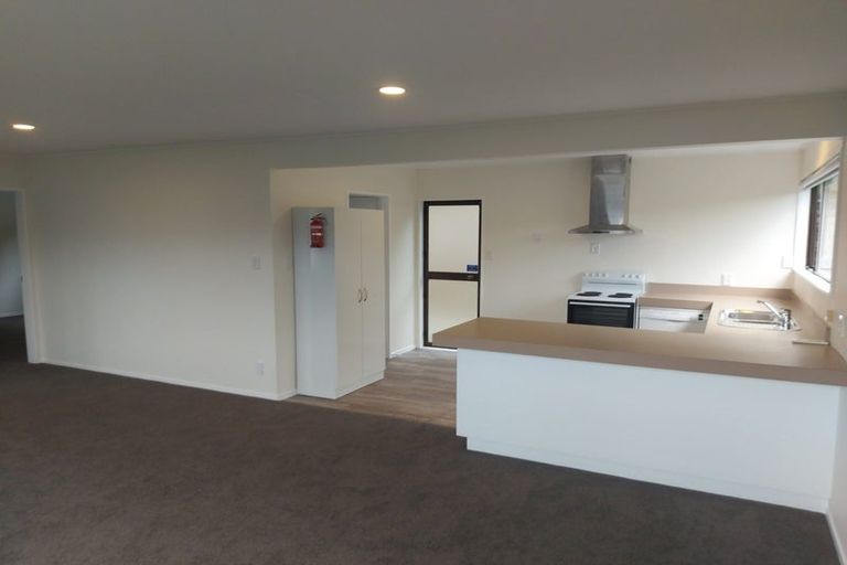 Photo of property in 66 Miromiro Road, Normandale, Lower Hutt, 5010