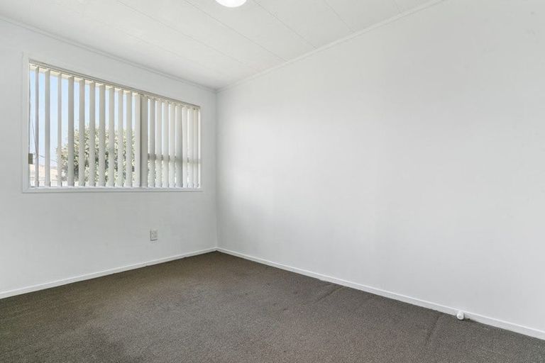 Photo of property in 58 Sharland Avenue, Manurewa, Auckland, 2102