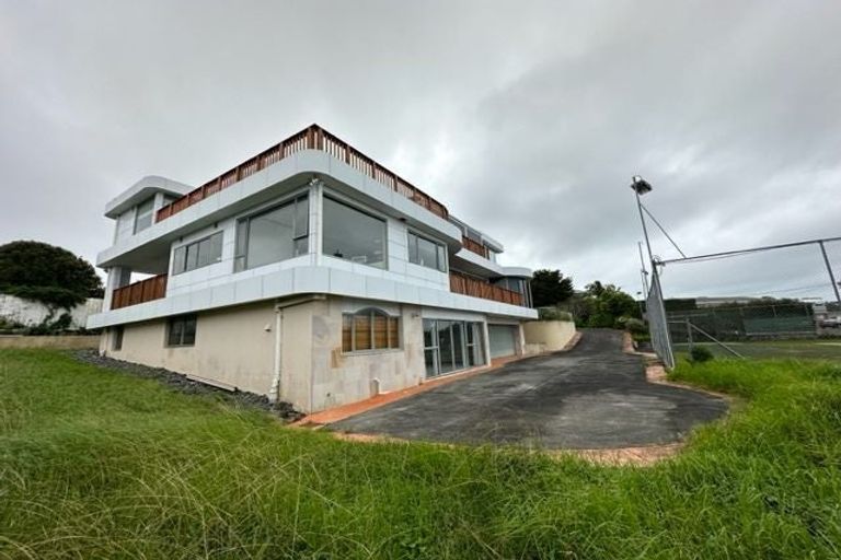 Photo of property in 99 East Coast Road, Castor Bay, Auckland, 0620