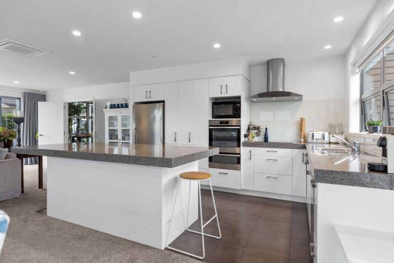 Photo of property in 22 Oceania Sands Way, Papamoa Beach, Papamoa, 3118