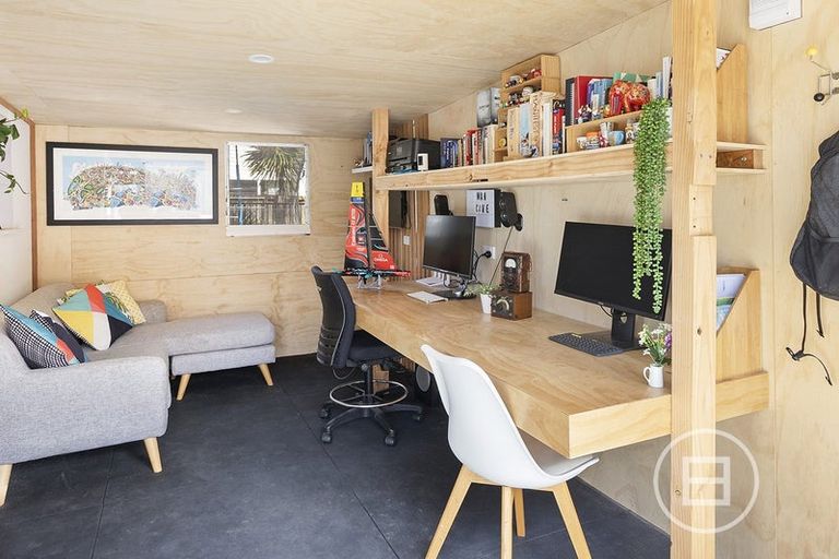 Photo of property in 27 Sylvia Road, Hillcrest, Auckland, 0627