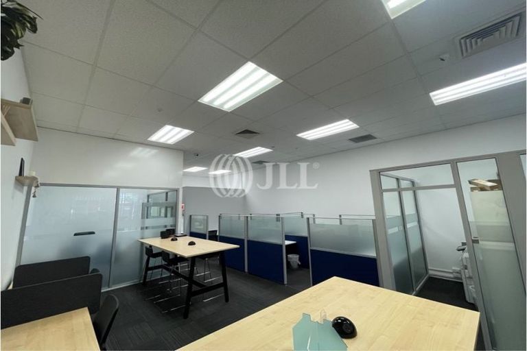 Photo of property in 7 Cooladerry Place, Rosehill, Papakura, 2113