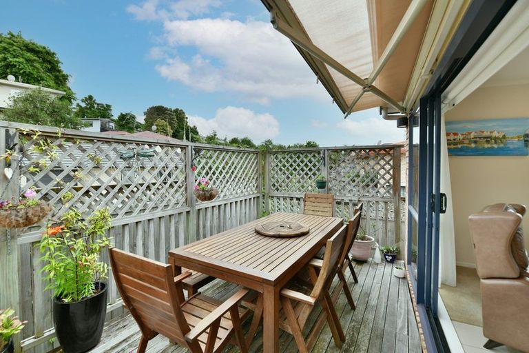 Photo of property in 31 Red Hibiscus Road, Stanmore Bay, Whangaparaoa, 0932
