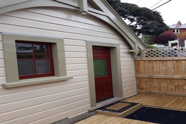 Photo of property in 25 Rodrigo Road, Kilbirnie, Wellington, 6022