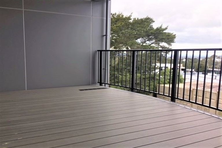 Photo of property in 11/241 Hinemoa Street, Birkenhead, Auckland, 0626