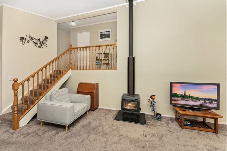 Photo of property in 46 Te Moana Road, Waikanae Beach, Waikanae, 5036