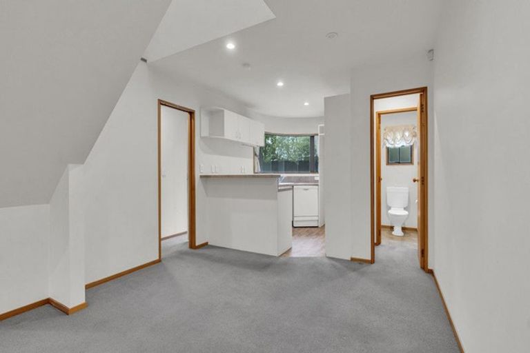 Photo of property in 9a Kilmarnock Street, Riccarton, Christchurch, 8011
