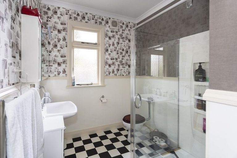 Photo of property in 27 Stour Street, Oamaru, 9400