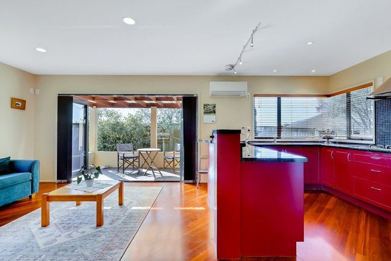 Photo of property in 14 Olive Grove, Havelock North, 4130