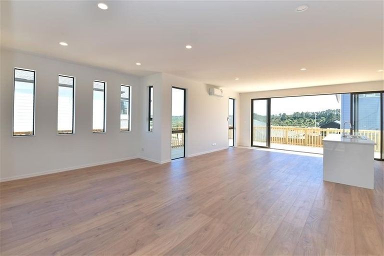 Photo of property in 239 West Hoe Heights, Orewa, 0931