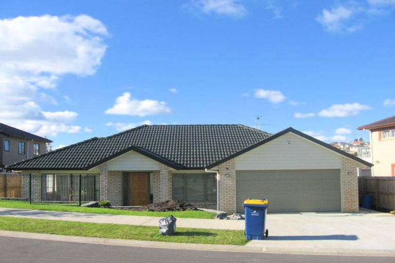 Photo of property in 5 Elkstone Place, Henderson, Auckland, 0612
