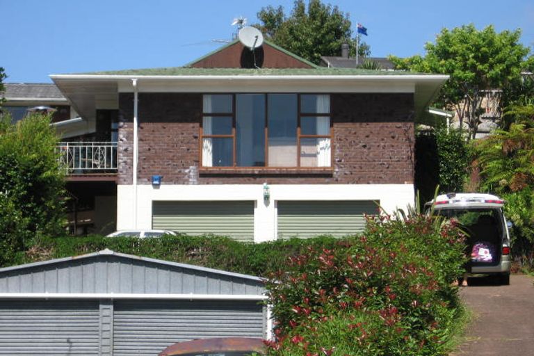 Photo of property in 28 Dunraven Place, Torbay, Auckland, 0630