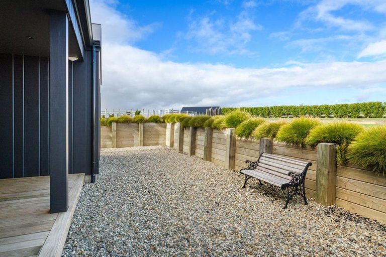 Photo of property in 17 Mataki Lane, Halcombe, Feilding, 4779